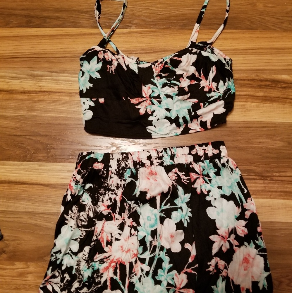 NWOT two piece outfit
